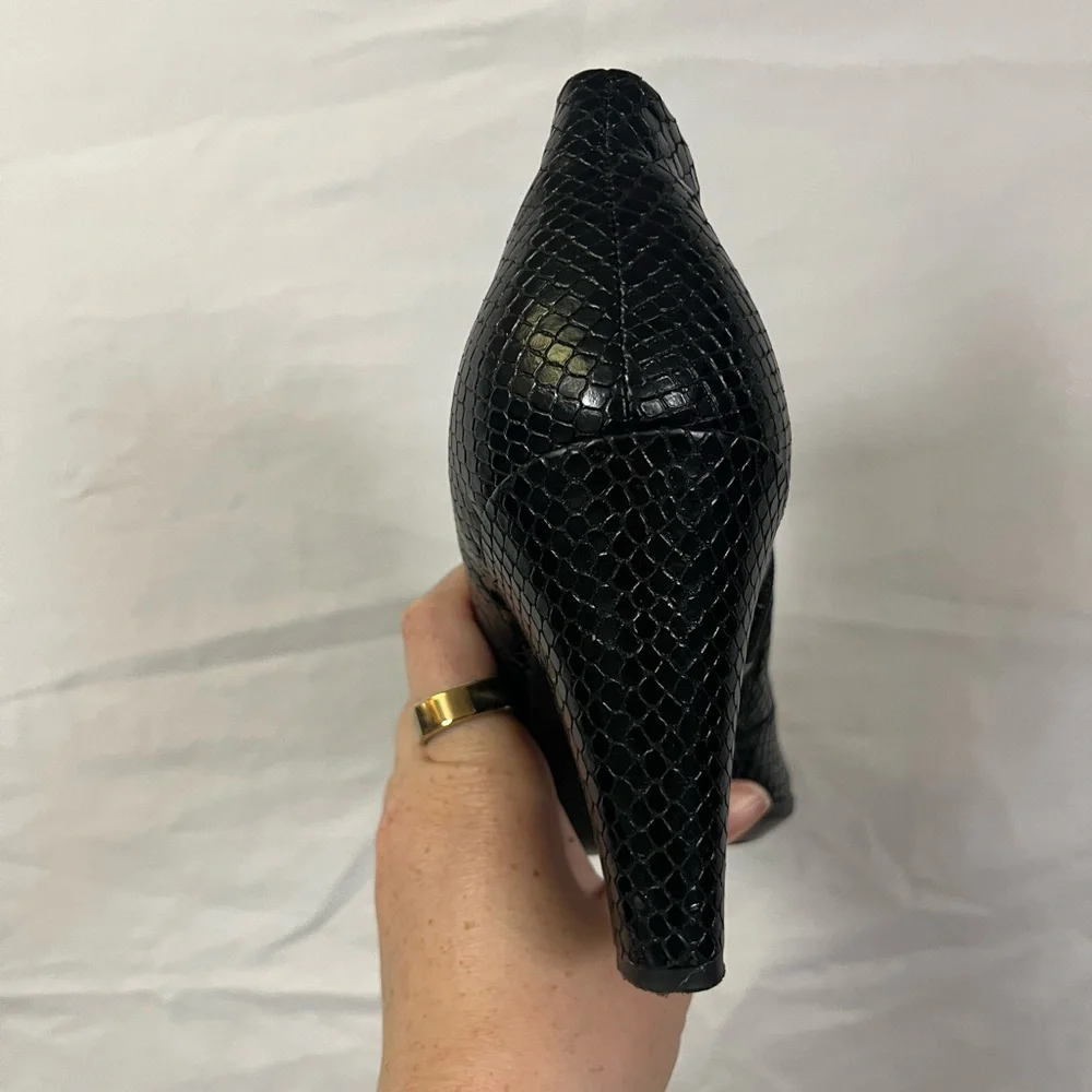 Ecco Women’s Shape 75 Black Faux Snake‎ Skin Side Zip Heeled Ankle Booties- 10